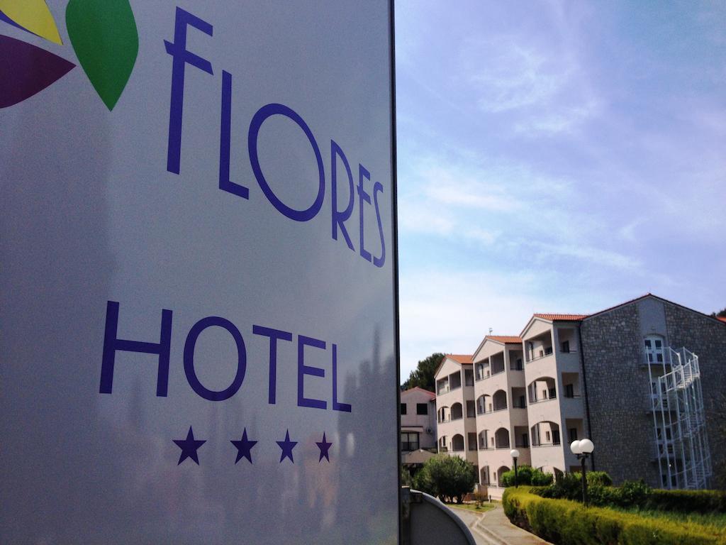 Hotel Flores Porec Exterior photo